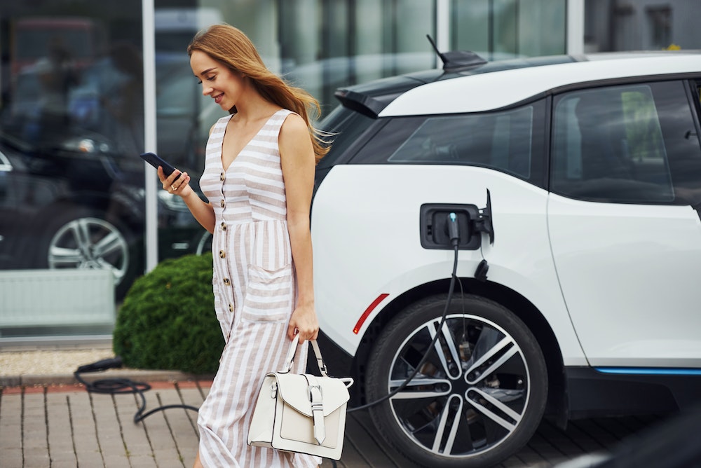 Les véhicules électriques et les nouveaux modèles économiques pour les constructeurs automobiles